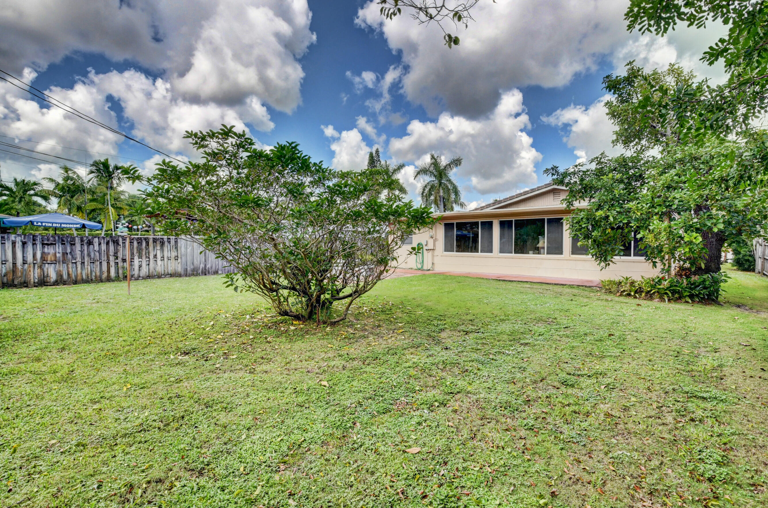 310 Northeast 2nd Street Boca Raton, FL 33432 - Photo 8 of 21 DSC_8829_30_31_32_33