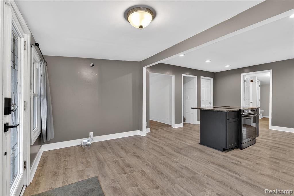 12751 Jones Street Carleton, MI 48117 - Photo 10 of 41