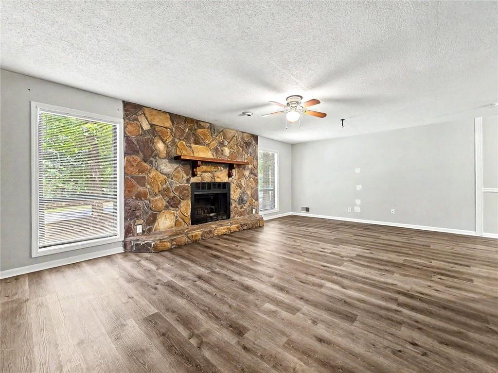 3754 Lamar Way Southwest Snellville, GA 30039 - Photo 5 of 19 Gallery Image 5