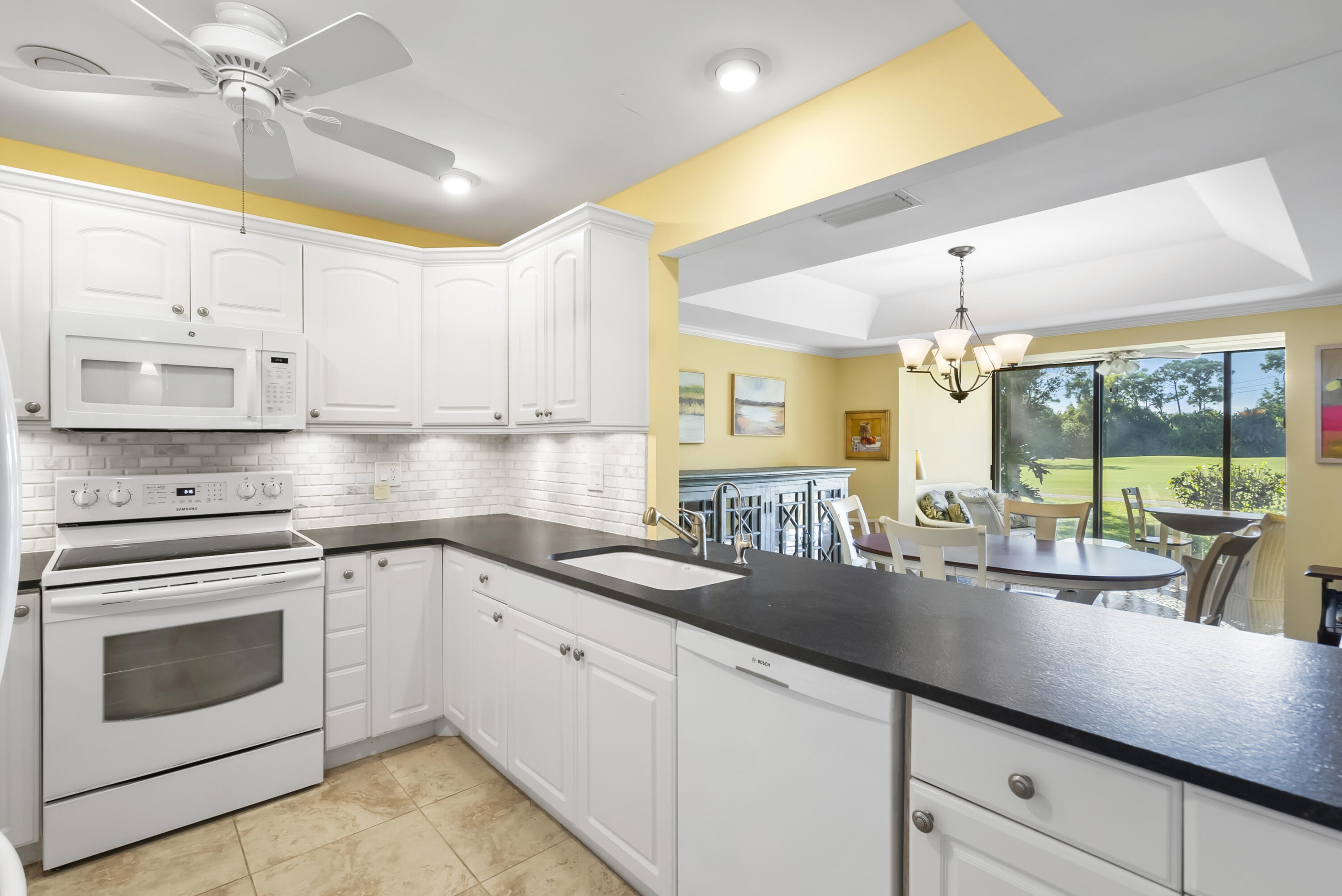 5662 Southeast Foxcross Place Stuart, FL 34997 - Photo 19 of 72 DSC05463