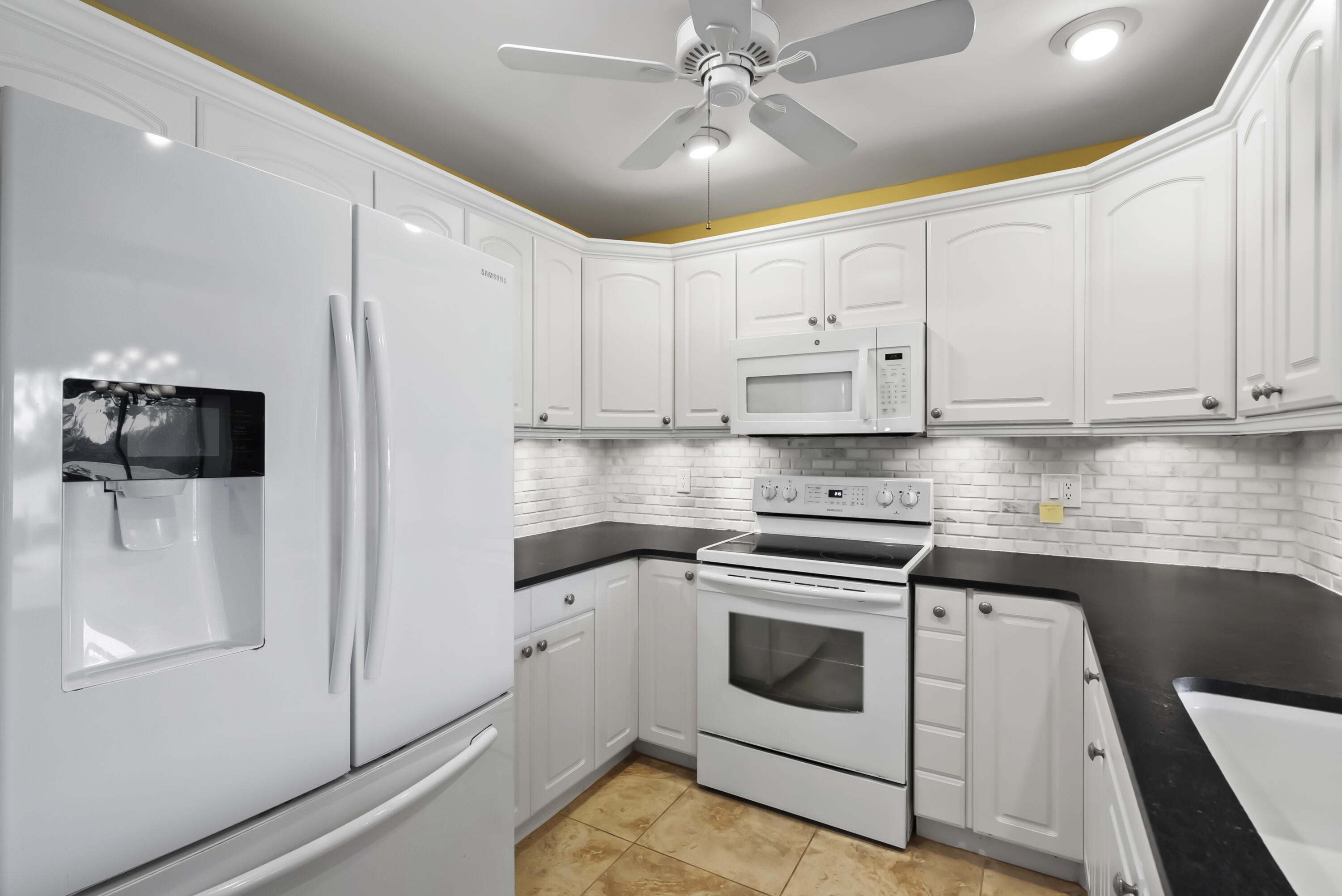 5662 Southeast Foxcross Place Stuart, FL 34997 - Photo 22 of 72 DSC05458