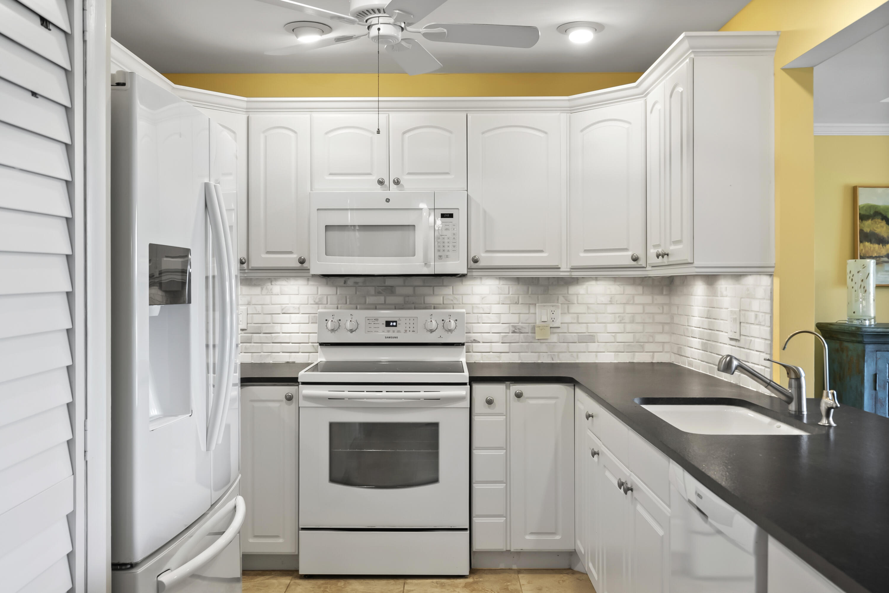 5662 Southeast Foxcross Place Stuart, FL 34997 - Photo 23 of 72 DSC05483