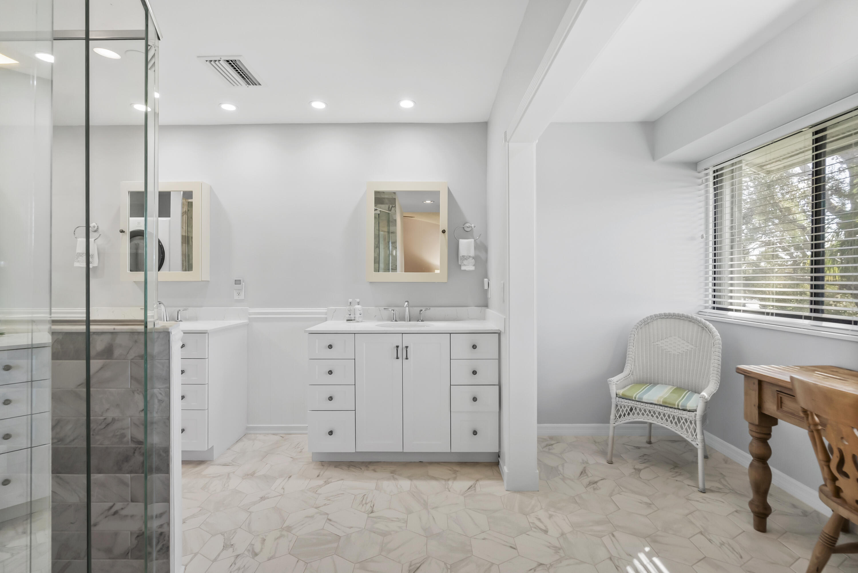 5662 Southeast Foxcross Place Stuart, FL 34997 - Photo 34 of 72 DSC05408