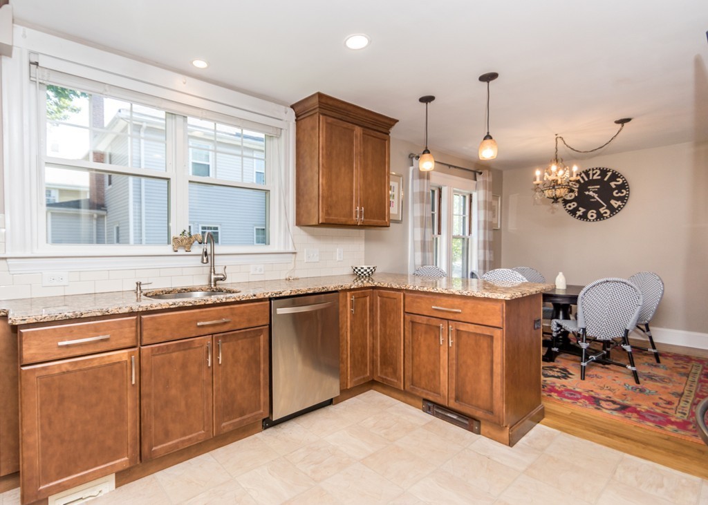 34 Bruce Road, Unit 34 Waltham, MA 02453 - Photo 5 of 25 Gallery Image 5