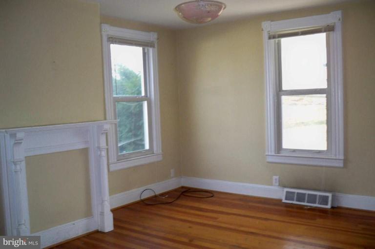 5102 Woodville Road Mount Airy, MD 21771 - Photo 5 of 10 Dining Room