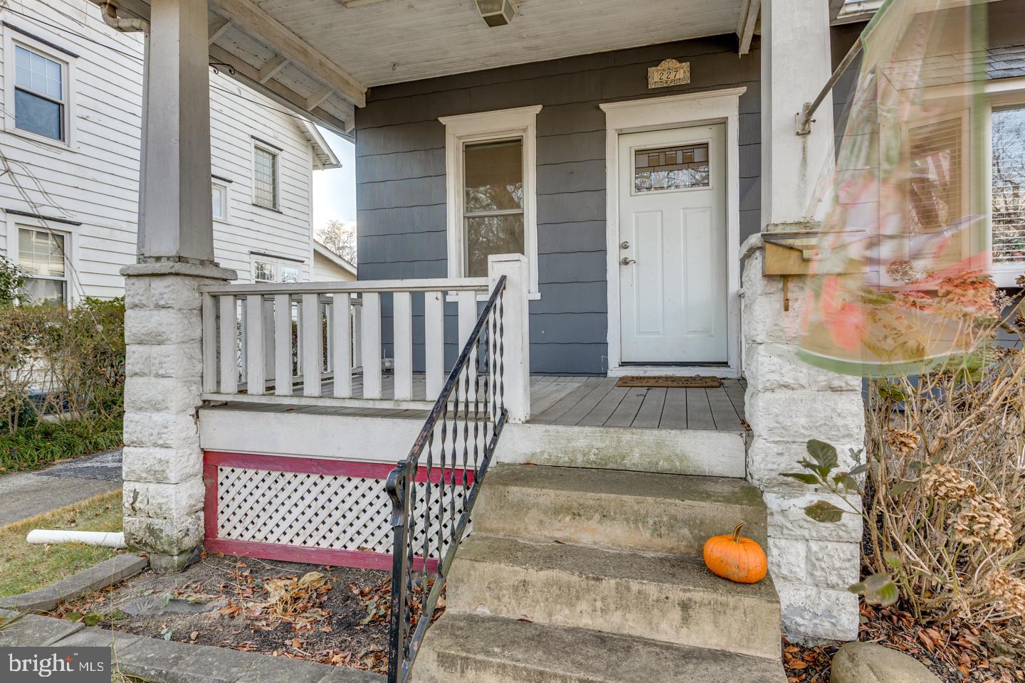 227 Center Avenue Delanco, NJ 08075 - Photo 3 of 29