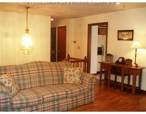 117 Fletcher Road Hurricane, WV 25526 - Photo 7 of 16 Living Room.