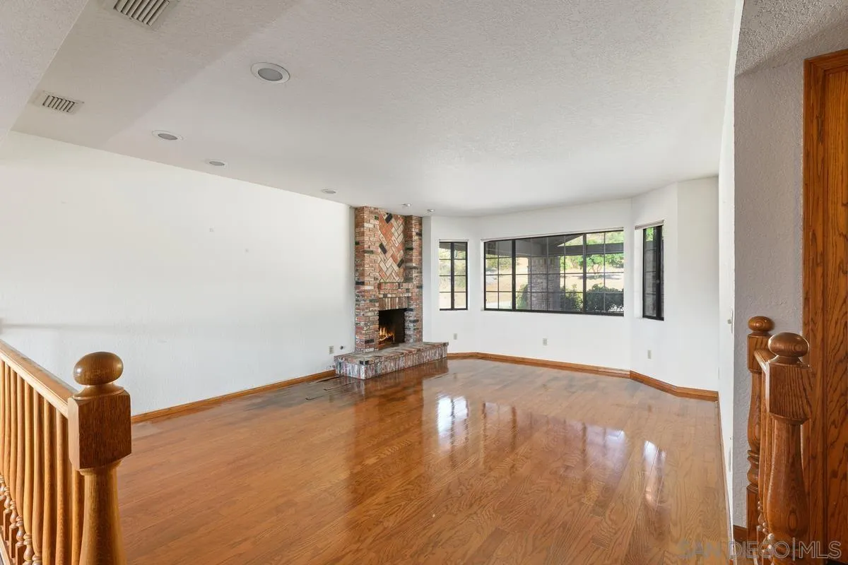 10099 El Capitan Real Road El Cajon, CA 92021 - Photo 8 of 41 a view of an empty room with a window