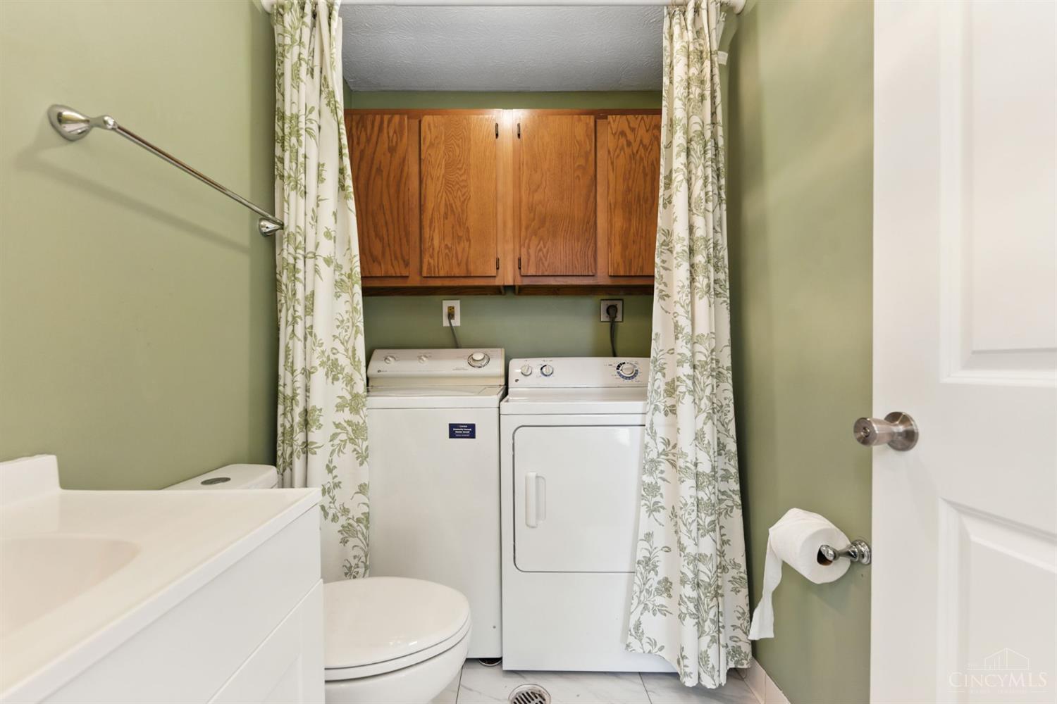539 Davis Road, Unit 12 Cincinnati, OH 45255 - Photo 18 of 33