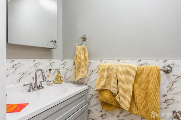 $3,650 | 217 Silver Lane, Old Bridge, NJ 08857