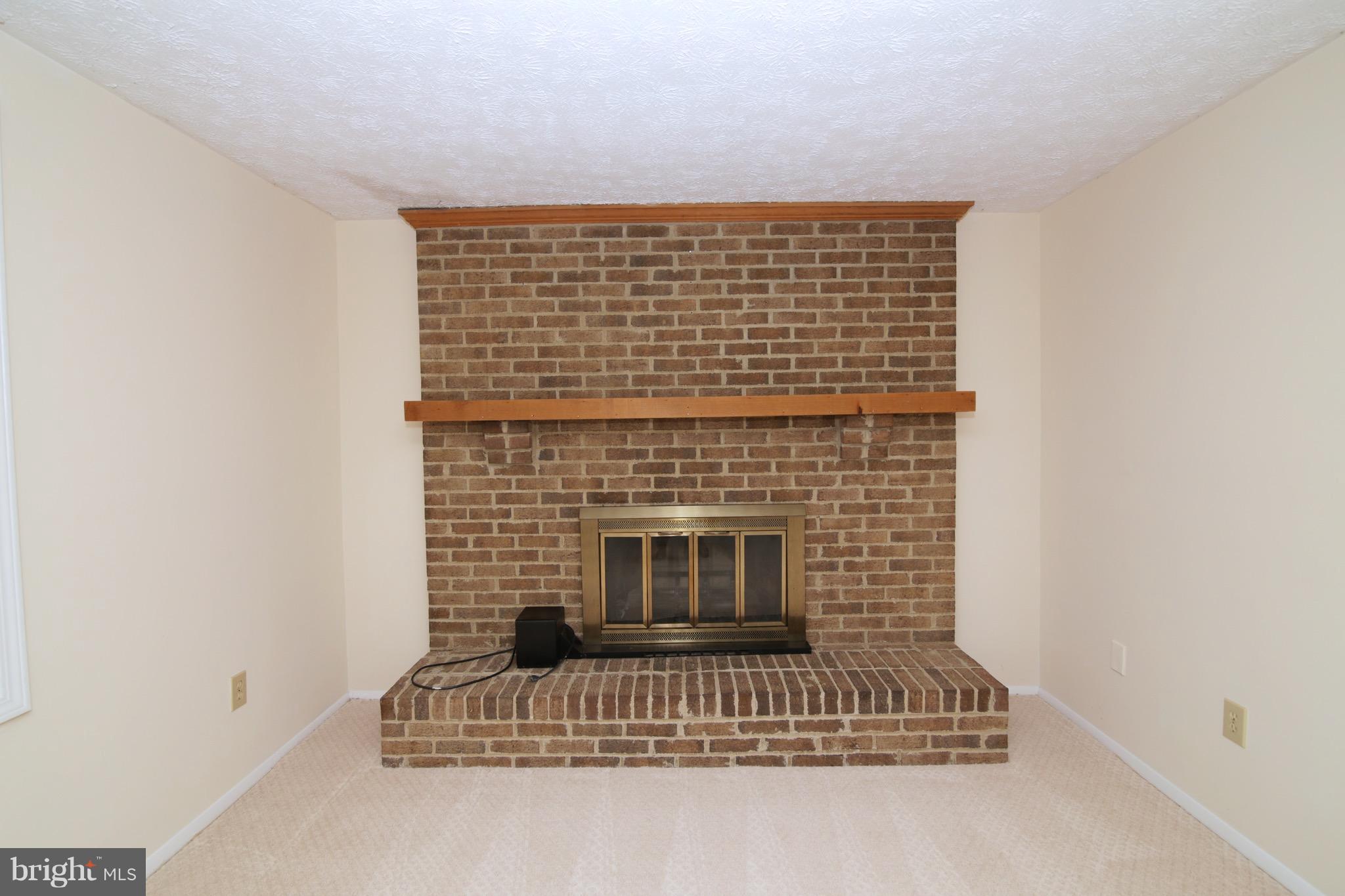 8452 Rushing Creek Court Springfield, VA 22153 - Photo 13 of 30 Family Room