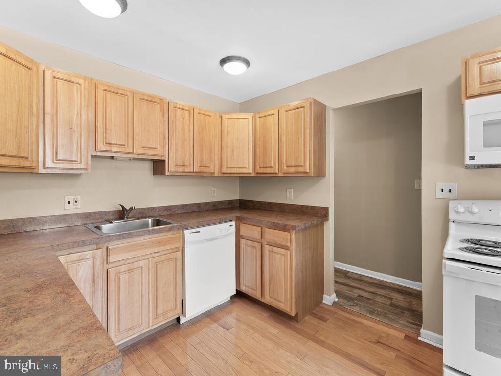 5023 Berwyn Road College Park, MD 20740 - Photo 2 of 46