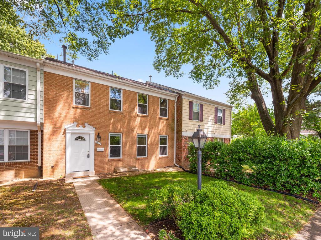 5023 Berwyn Road College Park, MD 20740 - Photo 6 of 46