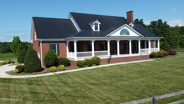 $2,525,000 | 455 Hogan Farm Road, Seagrove, NC 27341