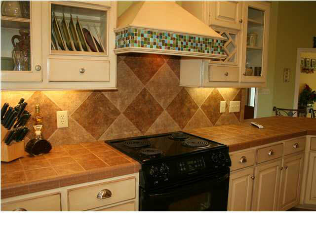 116 Woodsong Way Terry, MS 39170 - Photo 6 of 21 Chef's Kitchen
