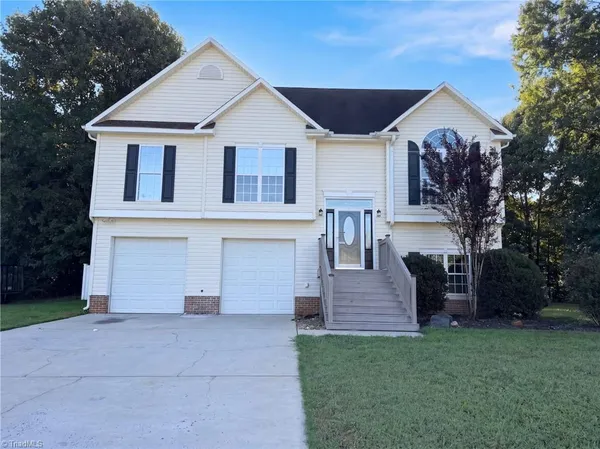 $310,000 | 124 Manor Ridge Way, Lexington, NC 27292