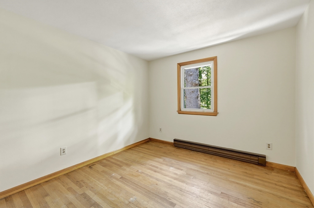418 State Street Amherst, MA 01002 - Photo 26 of 39