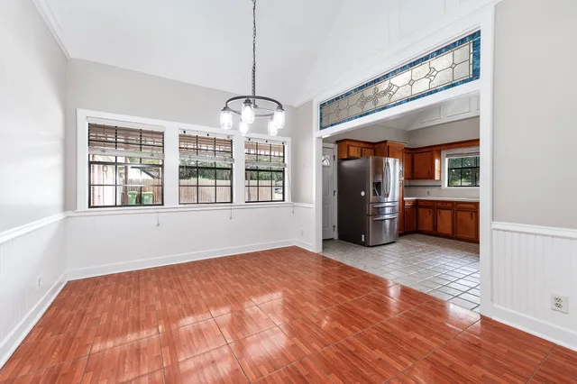 $2,700 | 2245 North Austin Avenue, Pearland, TX 77581