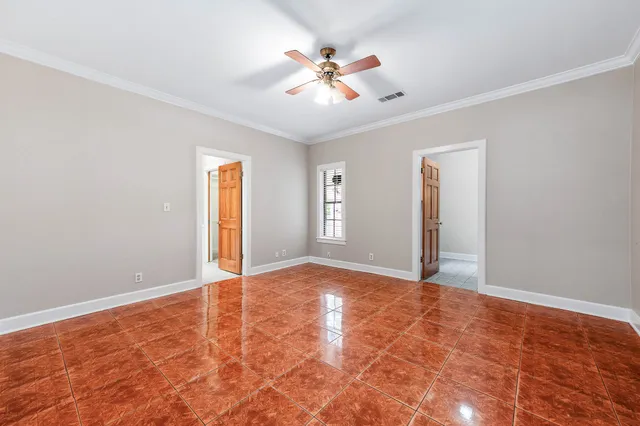 $2,700 | 2245 North Austin Avenue, Pearland, TX 77581