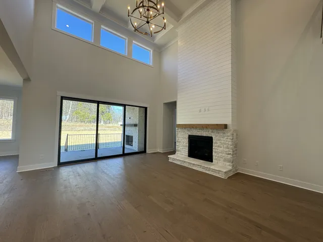 $1,399,990 | 5159 High Pk Hl Drive, Arrington, TN 37014