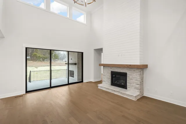 $1,399,990 | 5159 High Pk Hl Drive, Arrington, TN 37014