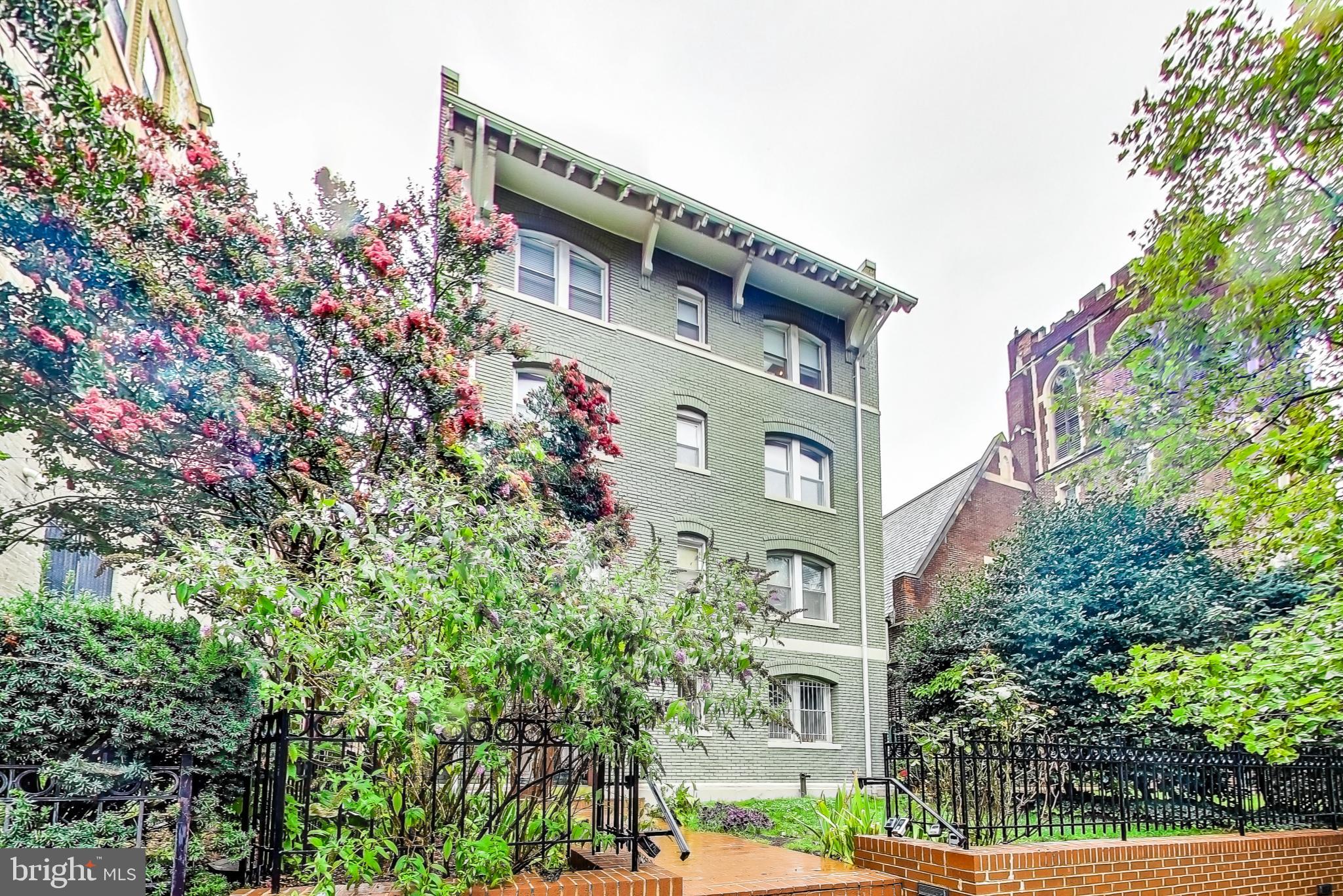 1465 Columbia Road Northwest, Unit 301 Washington, DC 20009 - Photo 21 of 27 Gallery Image 21