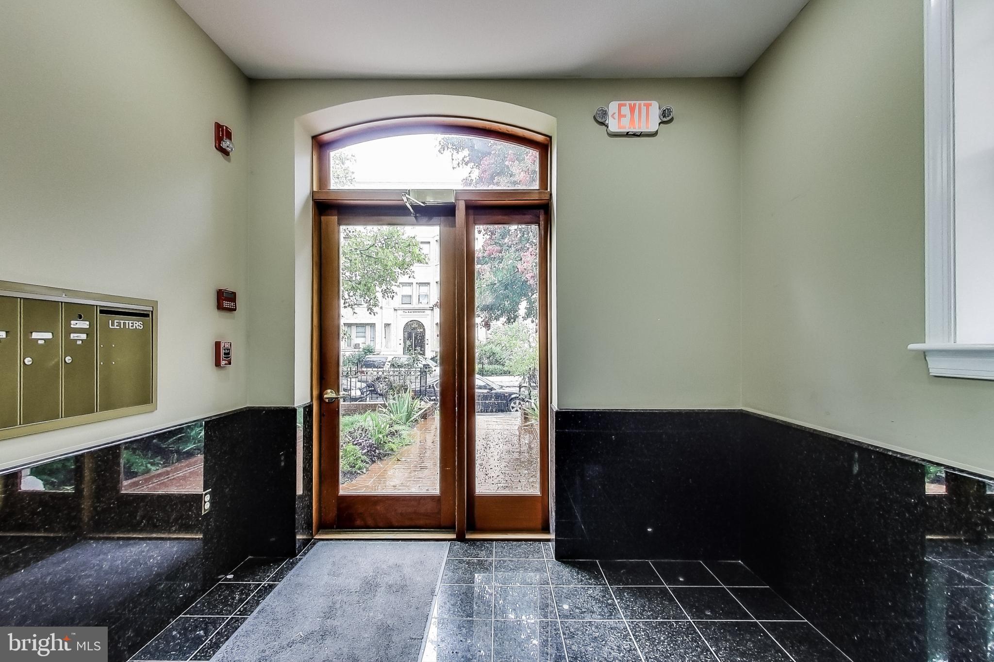 1465 Columbia Road Northwest, Unit 301 Washington, DC 20009 - Photo 24 of 27 Gallery Image 24