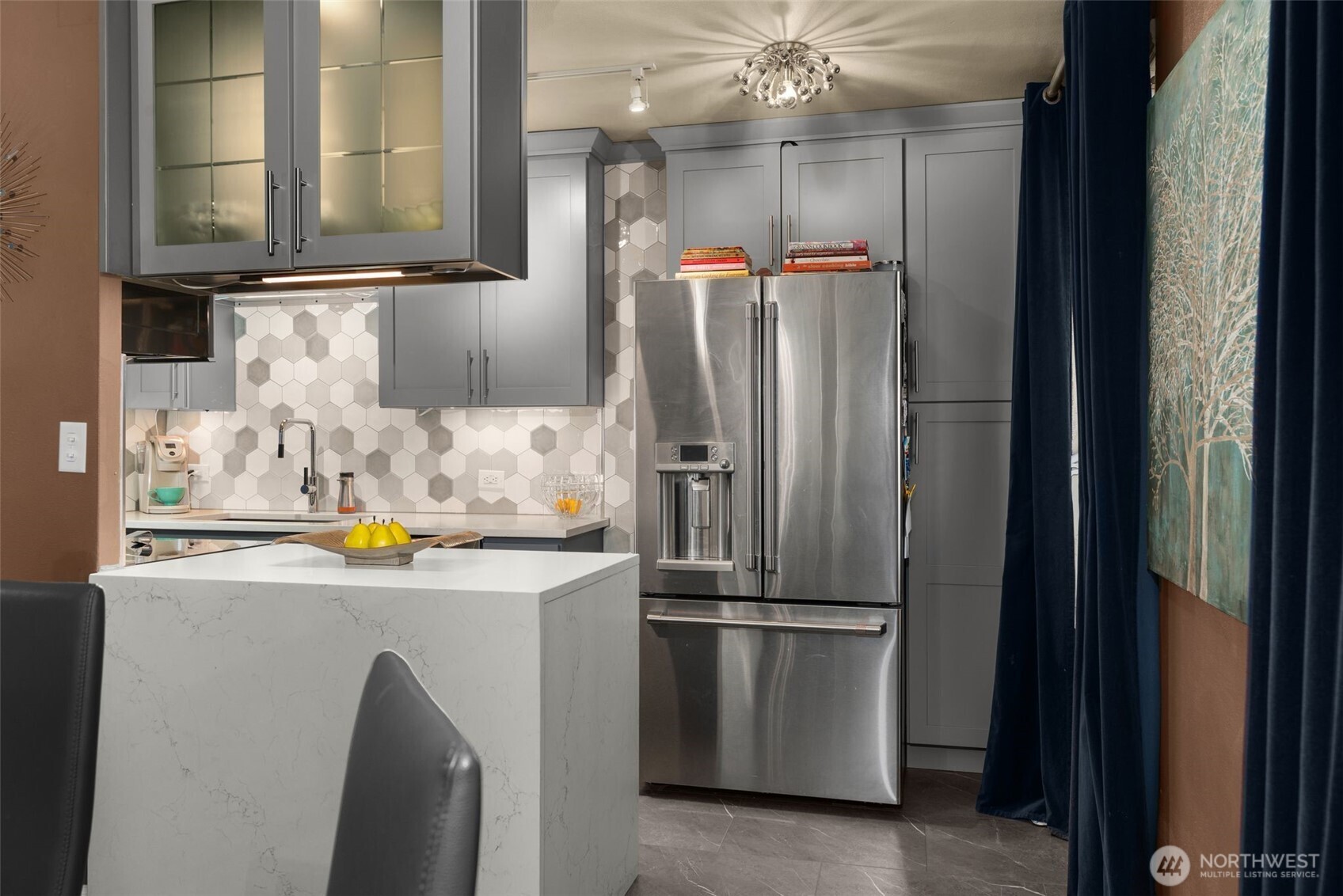 1105 Spring Street, Unit 211 Seattle, WA 98104 - Photo 8 of 28