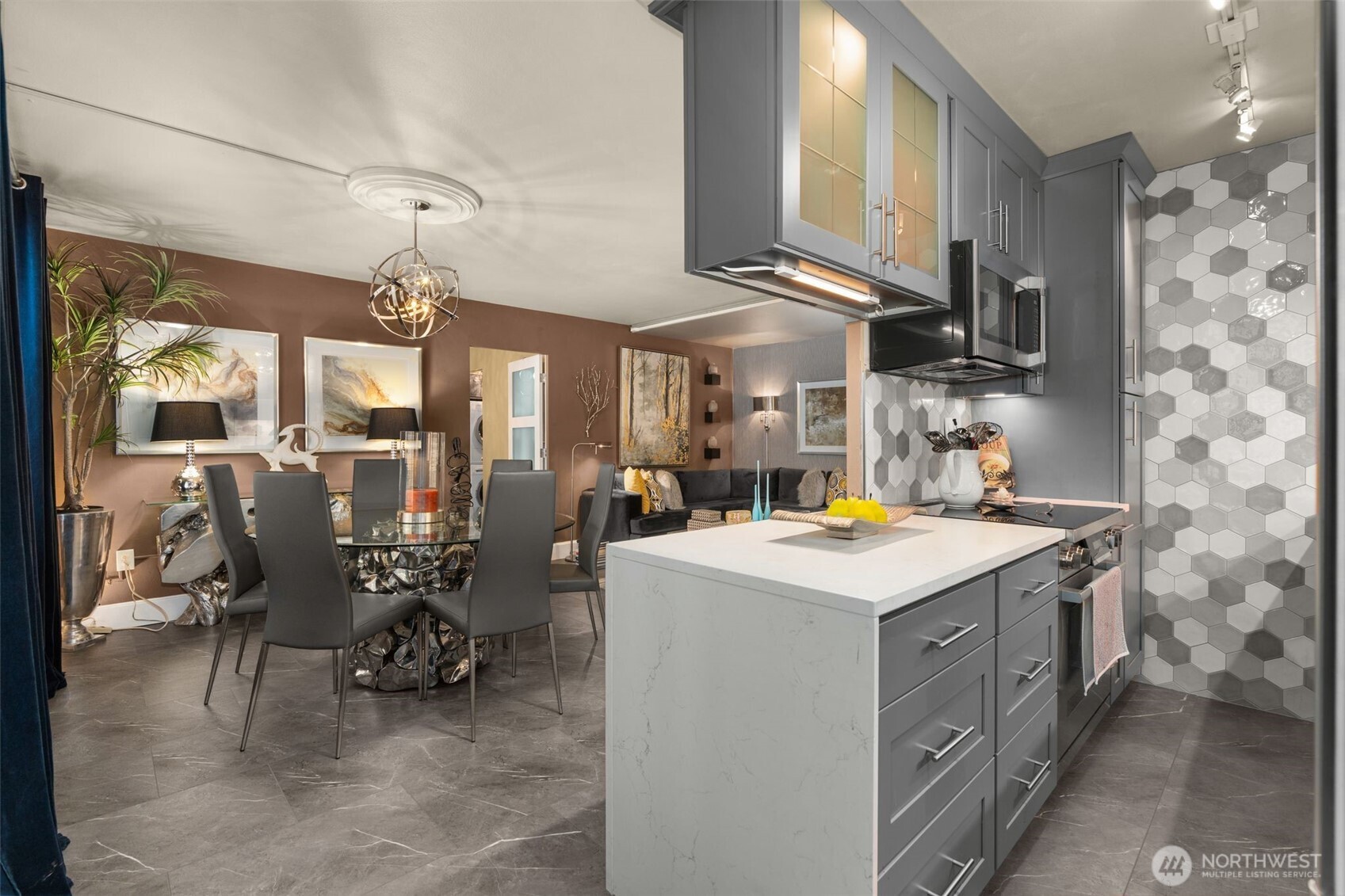 1105 Spring Street, Unit 211 Seattle, WA 98104 - Photo 10 of 28