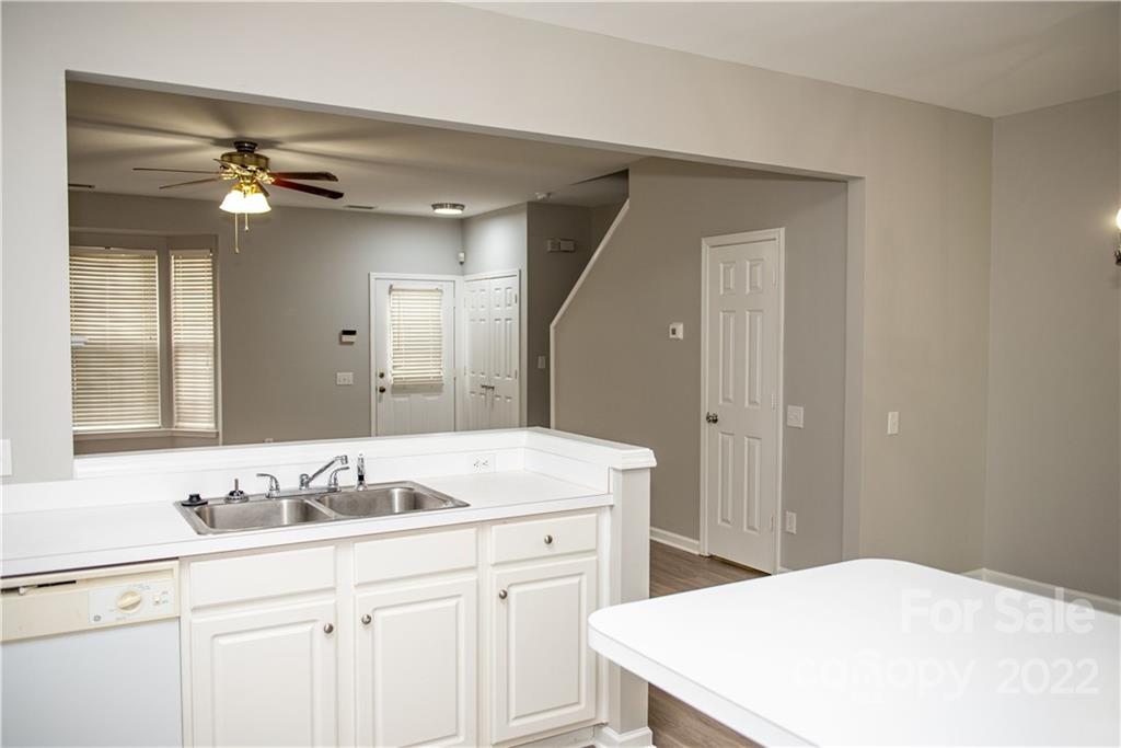 6872 Rothchild Drive Charlotte, NC 28270 - Photo 10 of 41