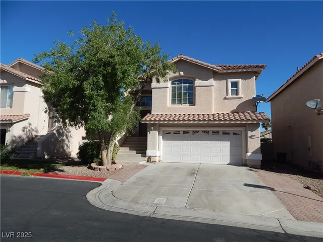 $2,300 | 1032 Sweeping Ivy Court, Las Vegas, NV 89183