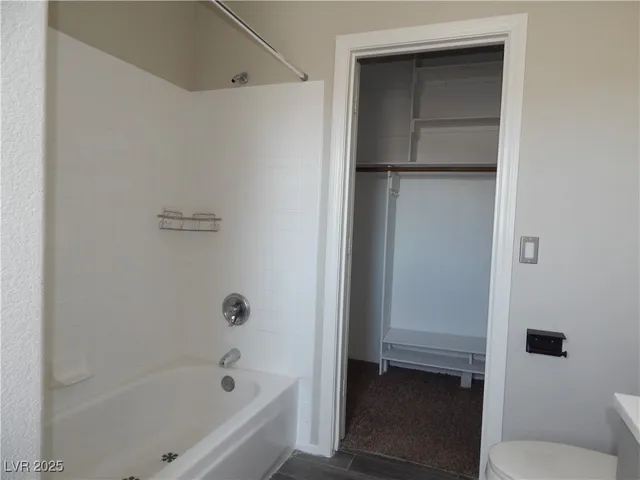 $2,300 | 1032 Sweeping Ivy Court, Las Vegas, NV 89183