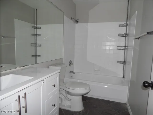 $2,300 | 1032 Sweeping Ivy Court, Las Vegas, NV 89183