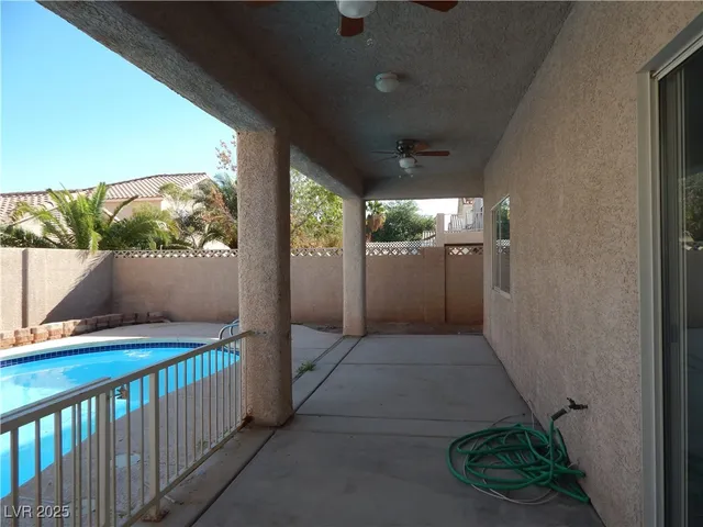 $2,300 | 1032 Sweeping Ivy Court, Las Vegas, NV 89183