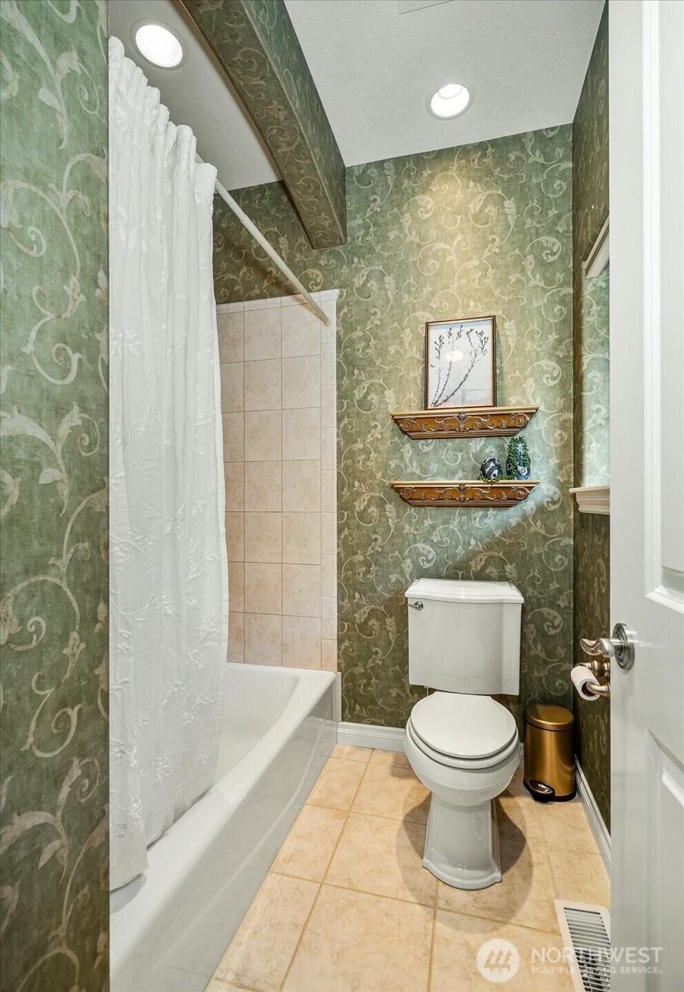 1909 East Pinecrest Road Spokane, WA 99203 - Photo 22 of 33