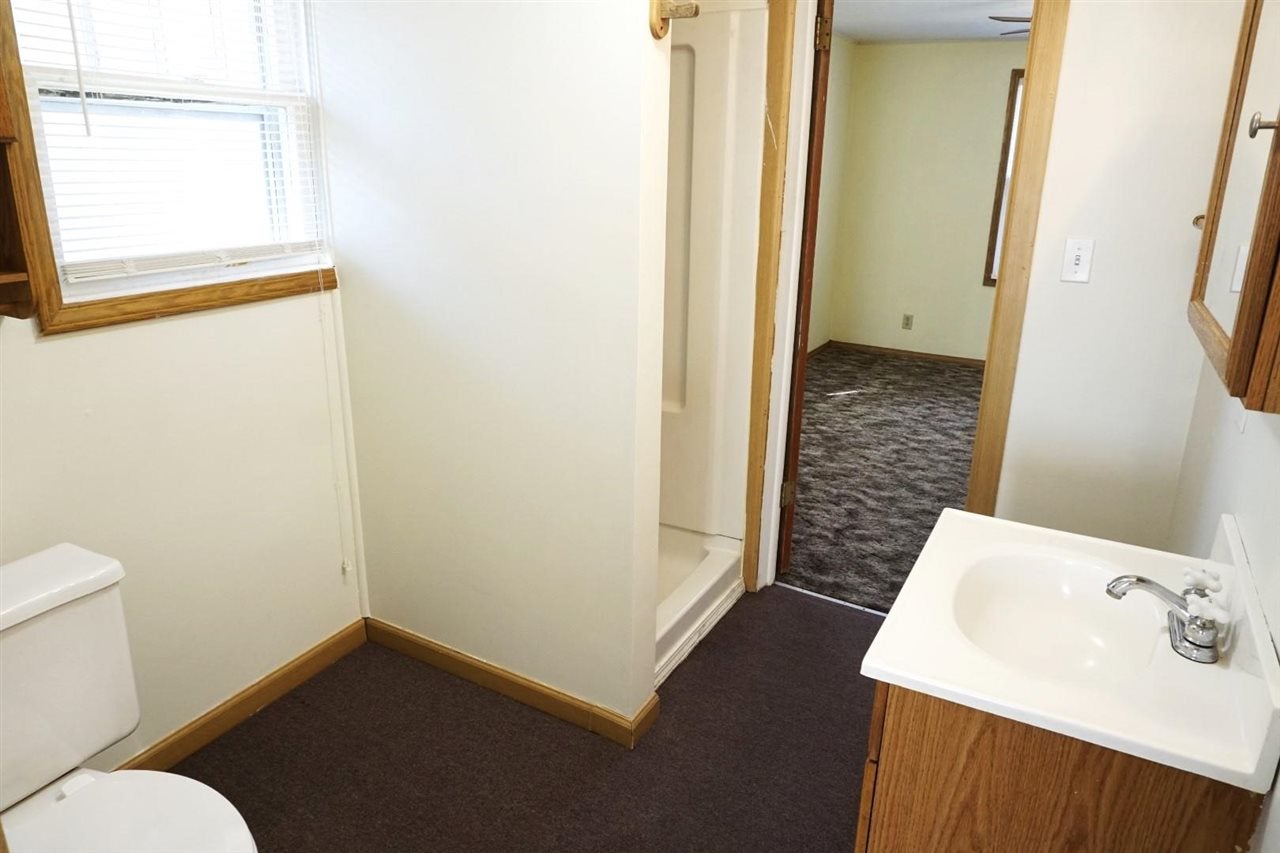 710 Locust Street Perry, OK 73077 - Photo 13 of 24 Gallery Image 13