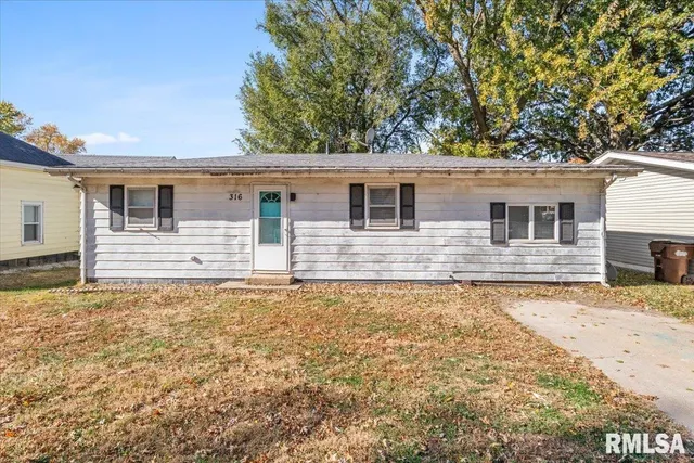 $89,900 | 316 South Curtis Street, Edinburg, IL 62531