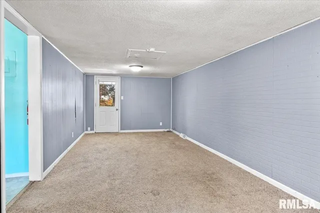 $89,900 | 316 South Curtis Street, Edinburg, IL 62531