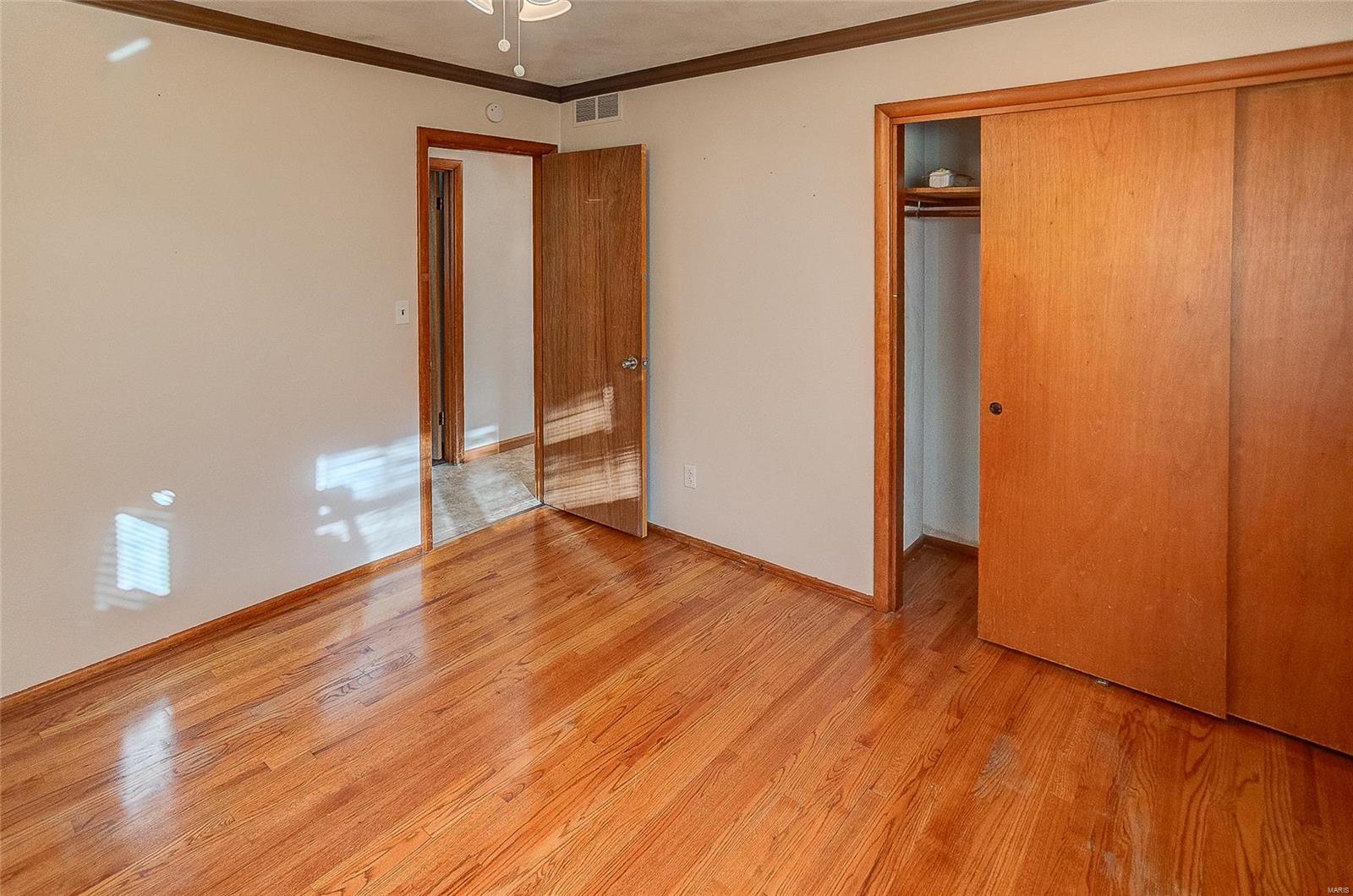 857 Schlueter Germaine Road Belleville, IL 62220 - Photo 21 of 37 Gallery Image 21