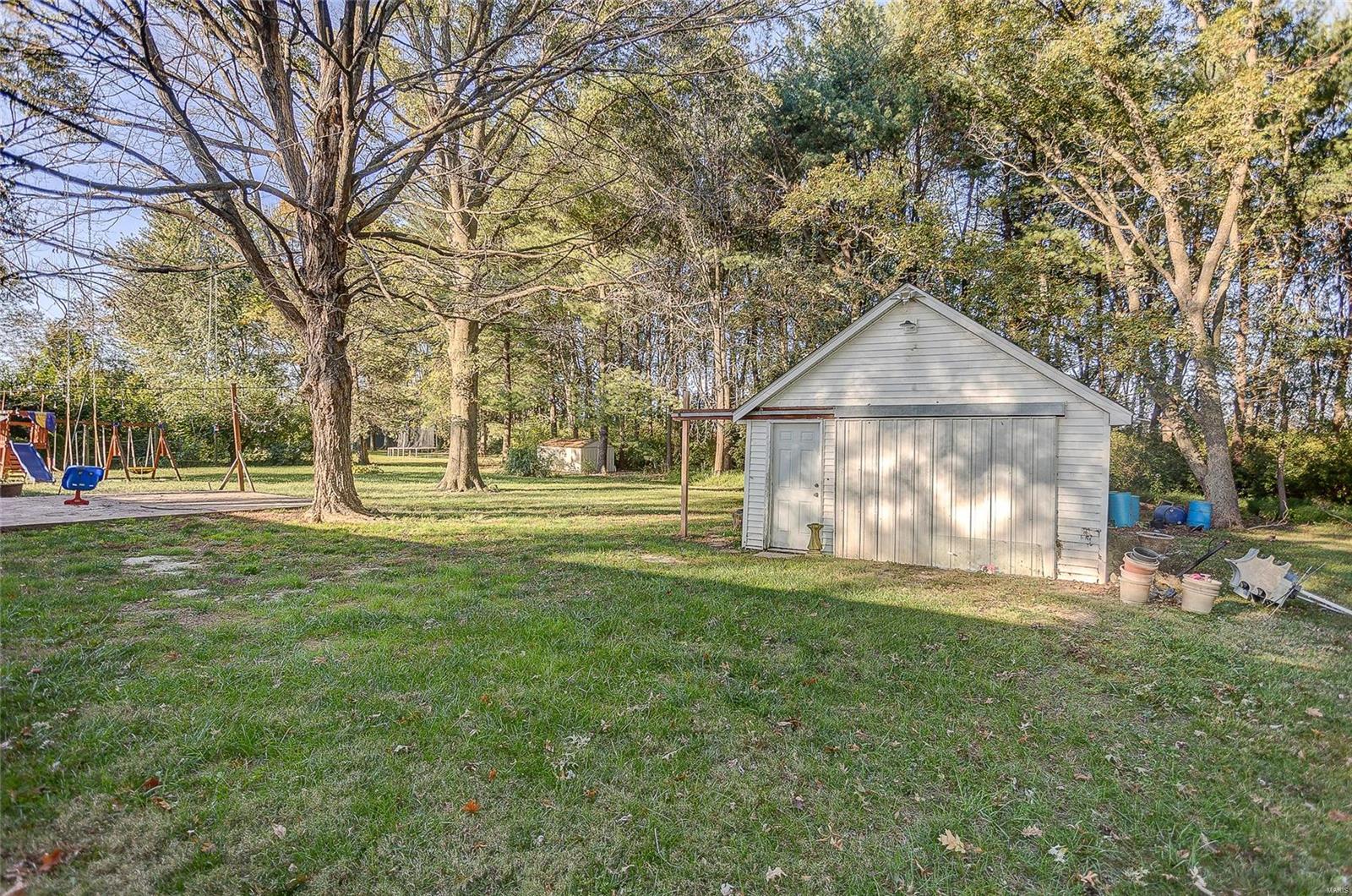 857 Schlueter Germaine Road Belleville, IL 62220 - Photo 33 of 37 Gallery Image 33