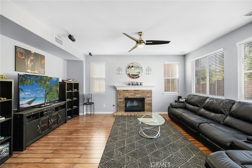 46212 Pinon Pine Way Temecula, CA 92592 - Photo 13 of 63