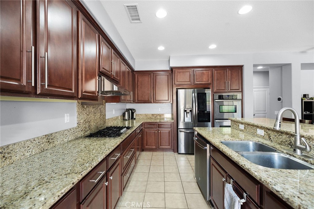 46212 Pinon Pine Way Temecula, CA 92592 - Photo 19 of 63