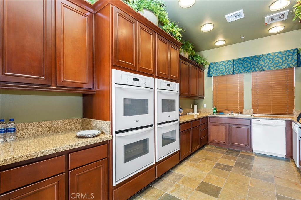 46212 Pinon Pine Way Temecula, CA 92592 - Photo 48 of 55 Wolf Creek HOA amenities