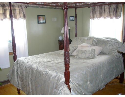47 Russell Road Westfield, MA 01085 - Photo 6 of 17 Gallery Image 6