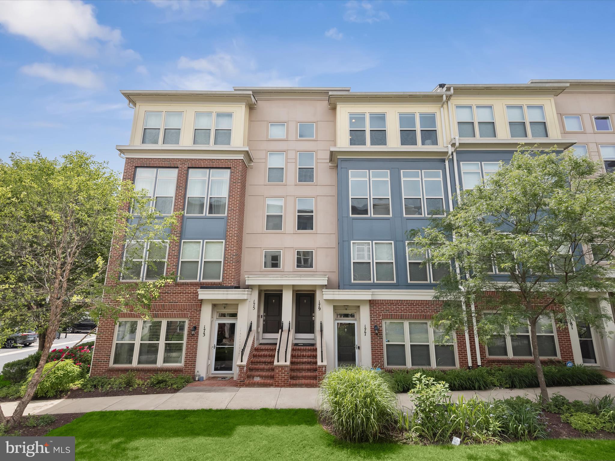179 Copley Circle, Unit 30B Gaithersburg, MD 20878 - Photo 2 of 41 front view of a building