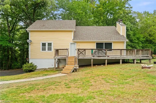 $295,000 | 424 West Street, King, NC 27021