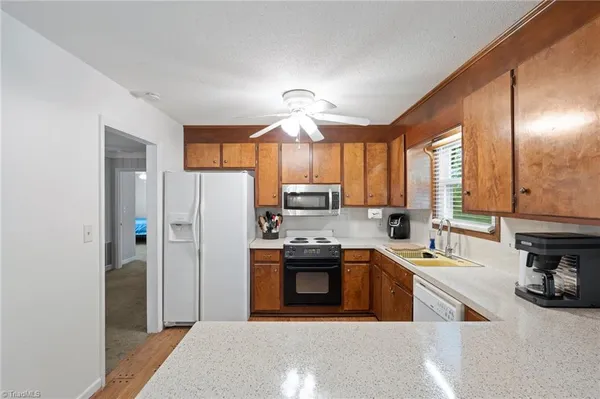 $295,000 | 424 West Street, King, NC 27021