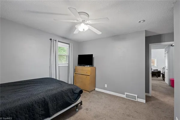 $295,000 | 424 West Street, King, NC 27021
