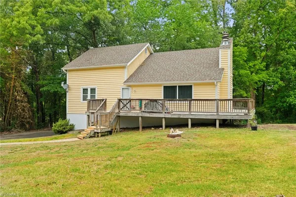 $295,000 | 424 West Street, King, NC 27021
