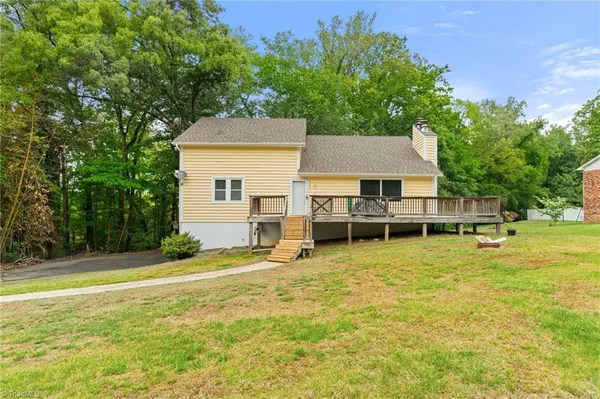 $295,000 | 424 West Street, King, NC 27021